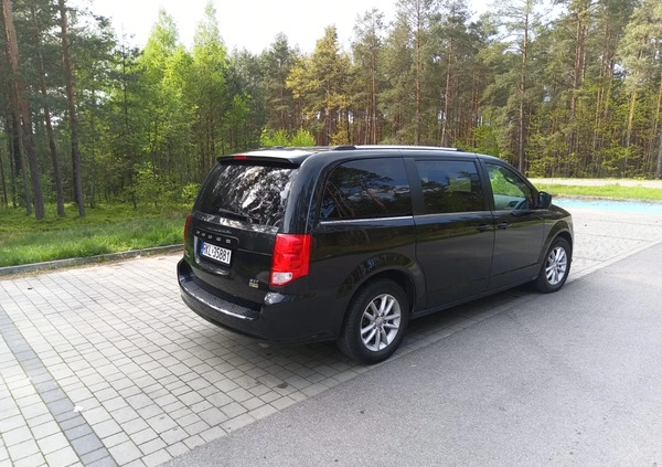 Dodge Grand Caravan cena 64500 przebieg: 188000, rok produkcji 2018 z Biała małe 154